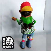 Load image into Gallery viewer, Jilly - the Pizza eating Skater girl – glitter board and cap
