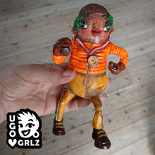 Load image into Gallery viewer, Sue - running for love and glory